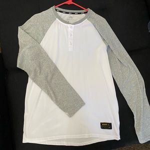 MENS NIKE DRI-FIT LONG SLEEVE SIZE L